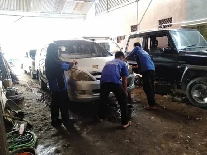 Jeep Wiwi: Jantung Bengkel Cilacap yang Siap Mengemudi